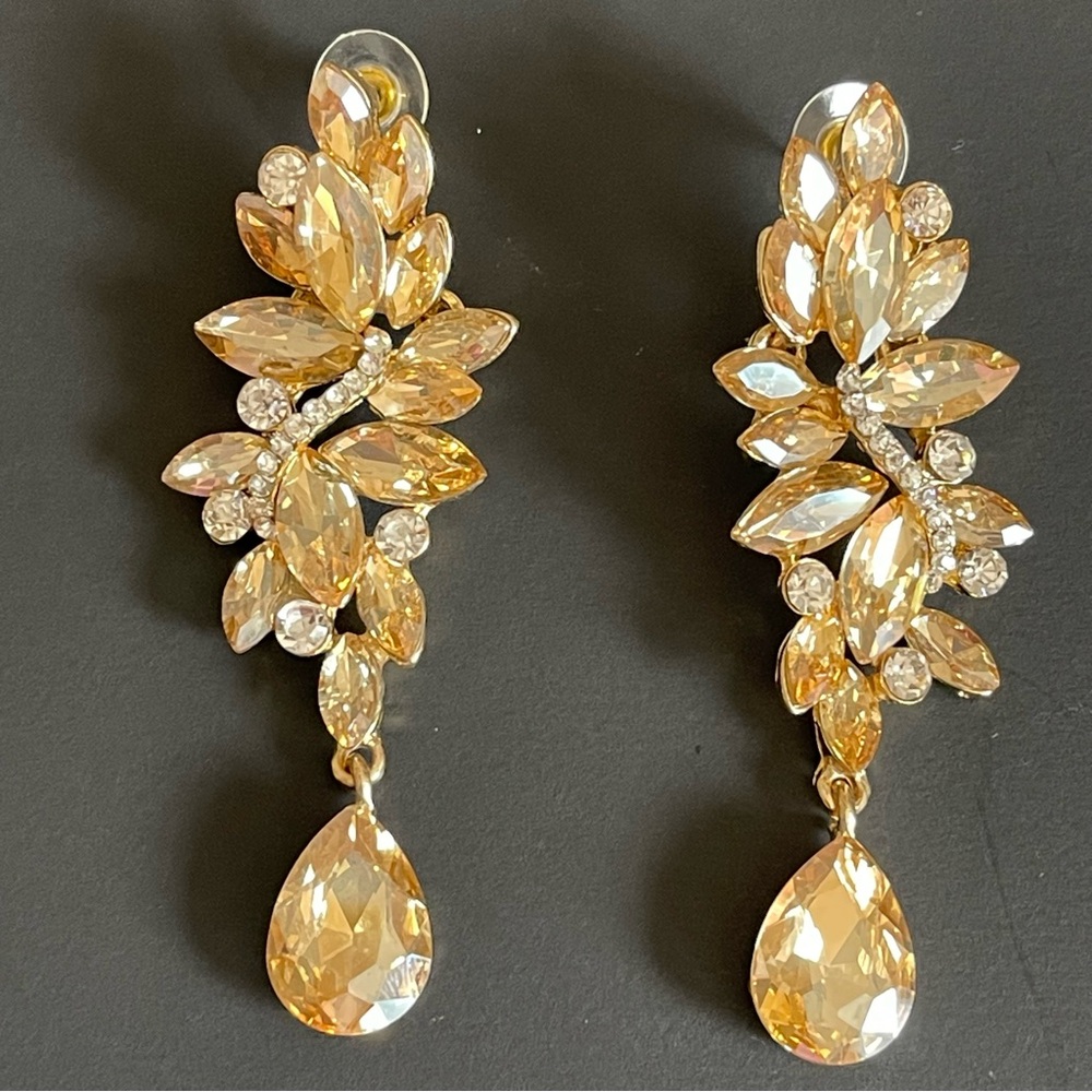 Gold Crystal Drop Earrings. - Picture 3 of 7